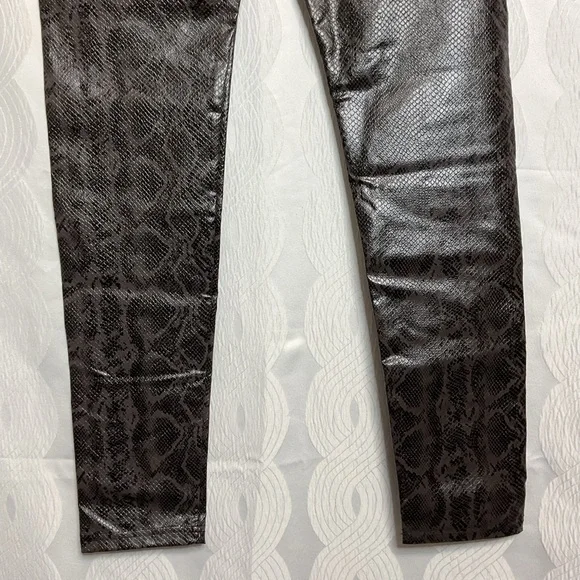 7 For all Mankind Snake Print Faux Leather Leggings. NWT med - Picture 10 of 14